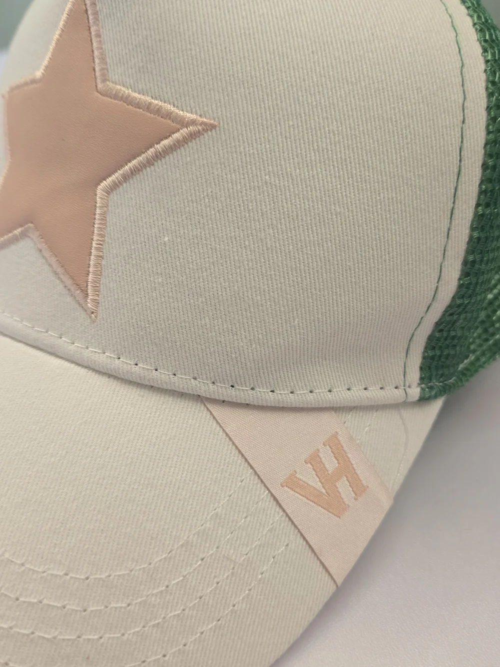 NWOT Vintage Havana White Trucker Hat Pink Star Green Mesh Cap